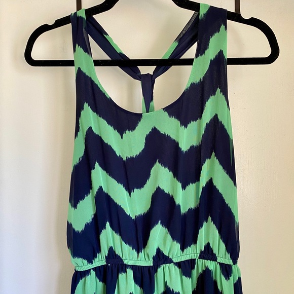 💙💚 Francesca’s Navy Blue/Teal Green Chevron Maxi - Picture 3 of 7
